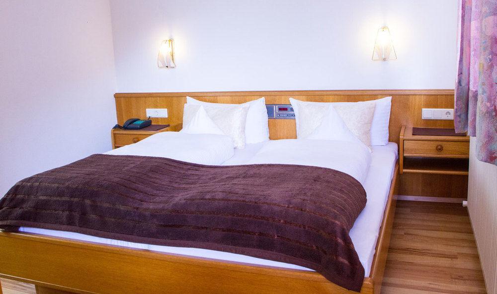 Collina Hotel Garni Наудерс Екстер'єр фото