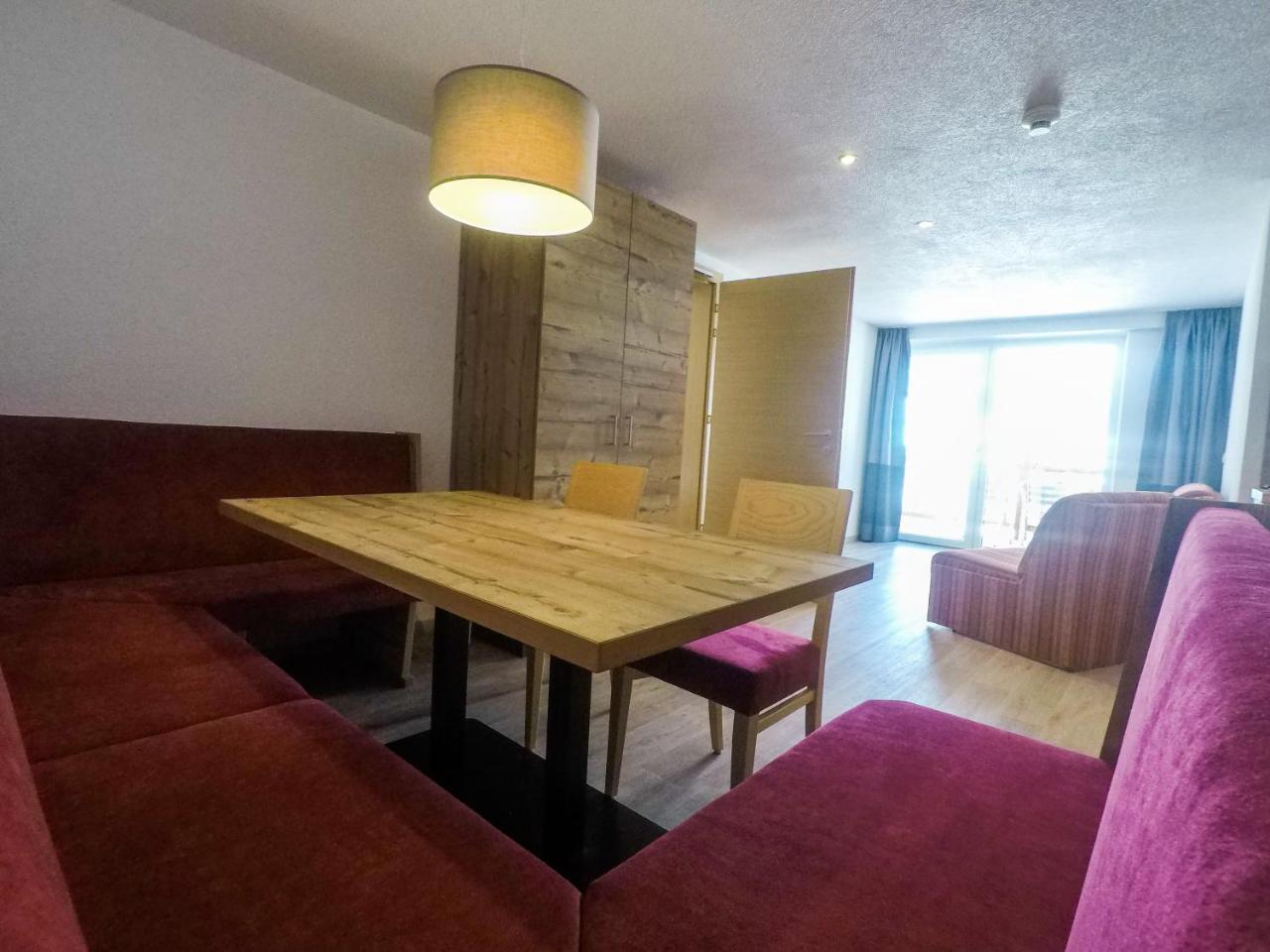 Collina Hotel Garni Наудерс Екстер'єр фото