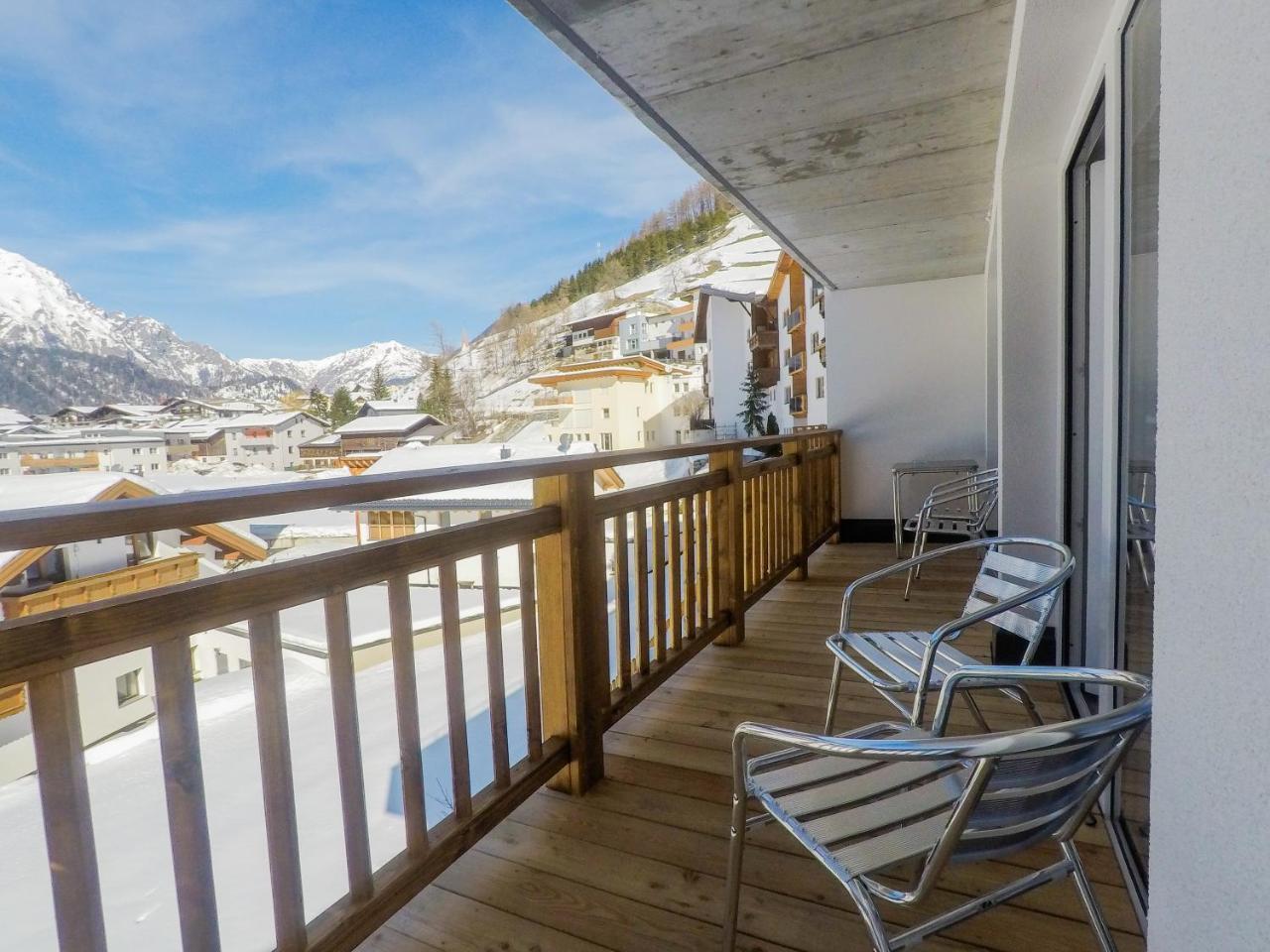 Collina Hotel Garni Наудерс Екстер'єр фото